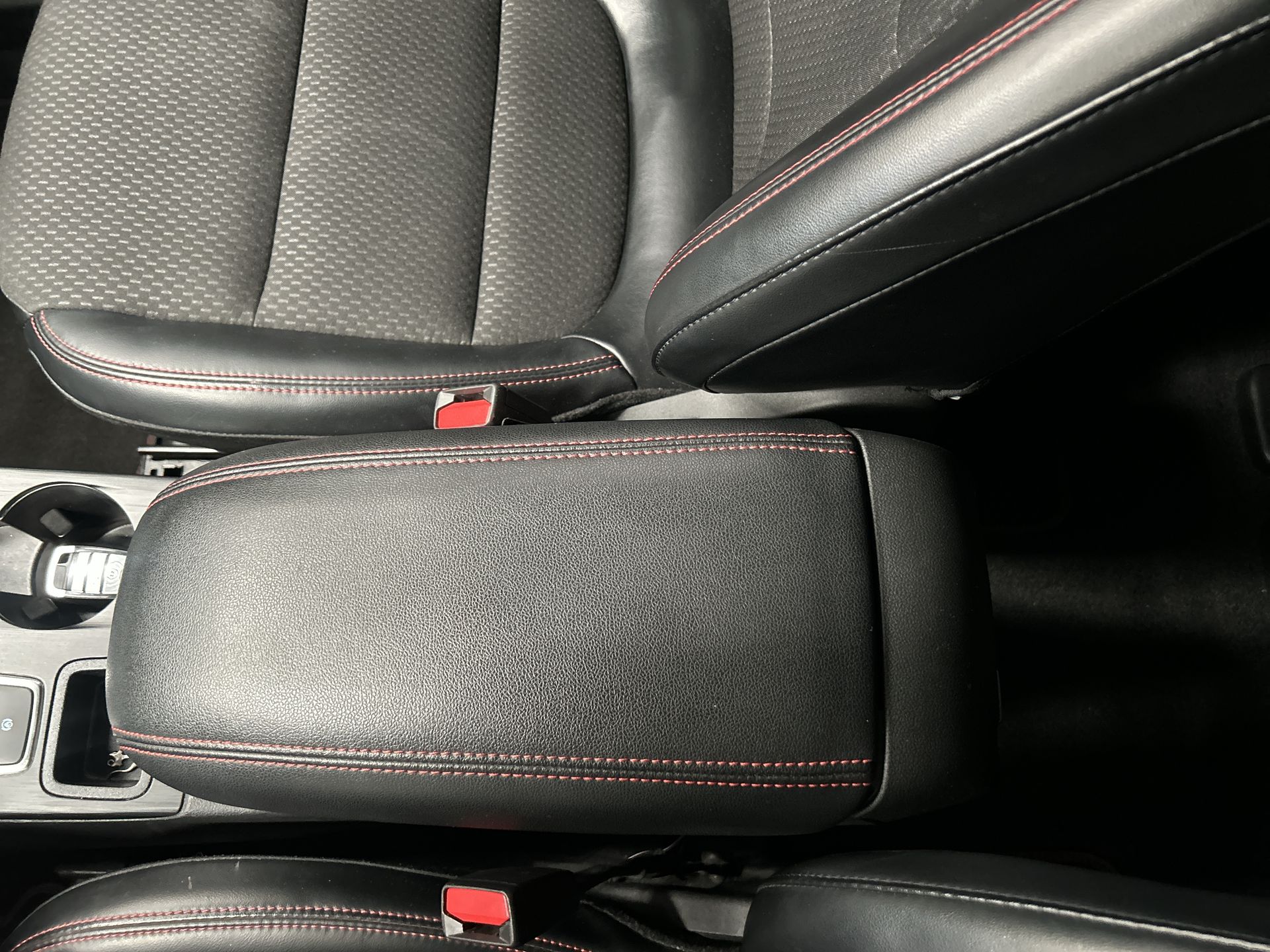 2023 Ford ESCAPE ESCAPE ST-LINE SELECT