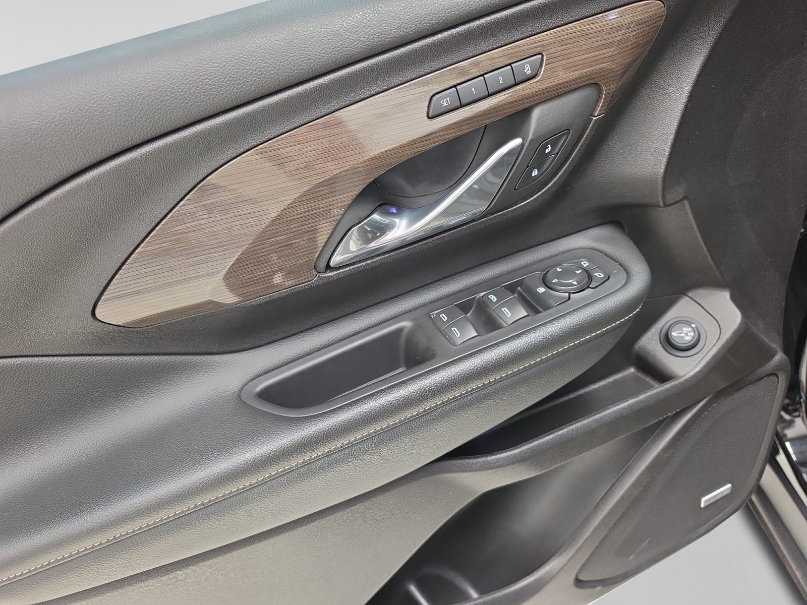 2024 GMC TERRAIN DENALI D