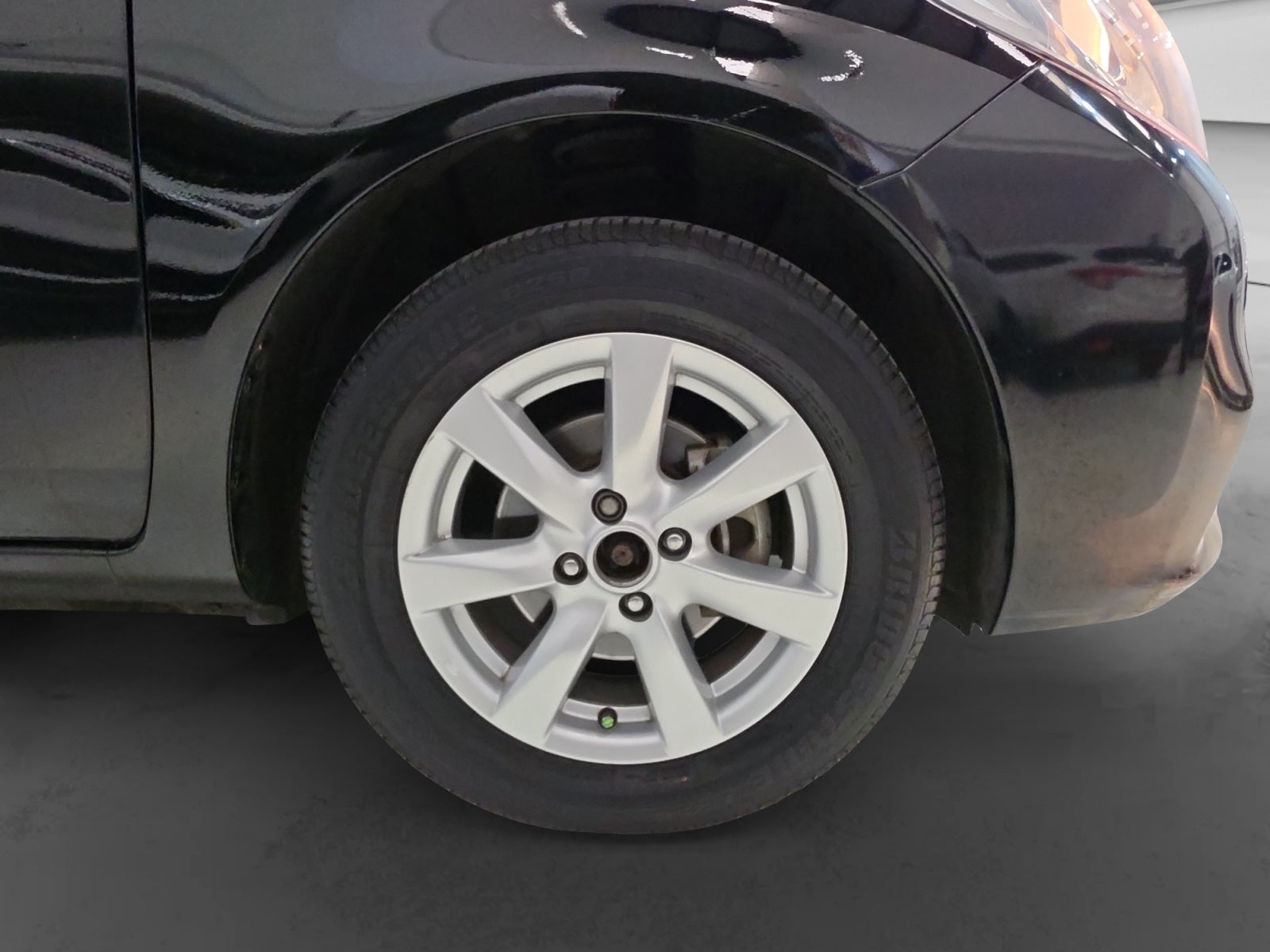 2014 Nissan VERSA ADVANCE TA AC