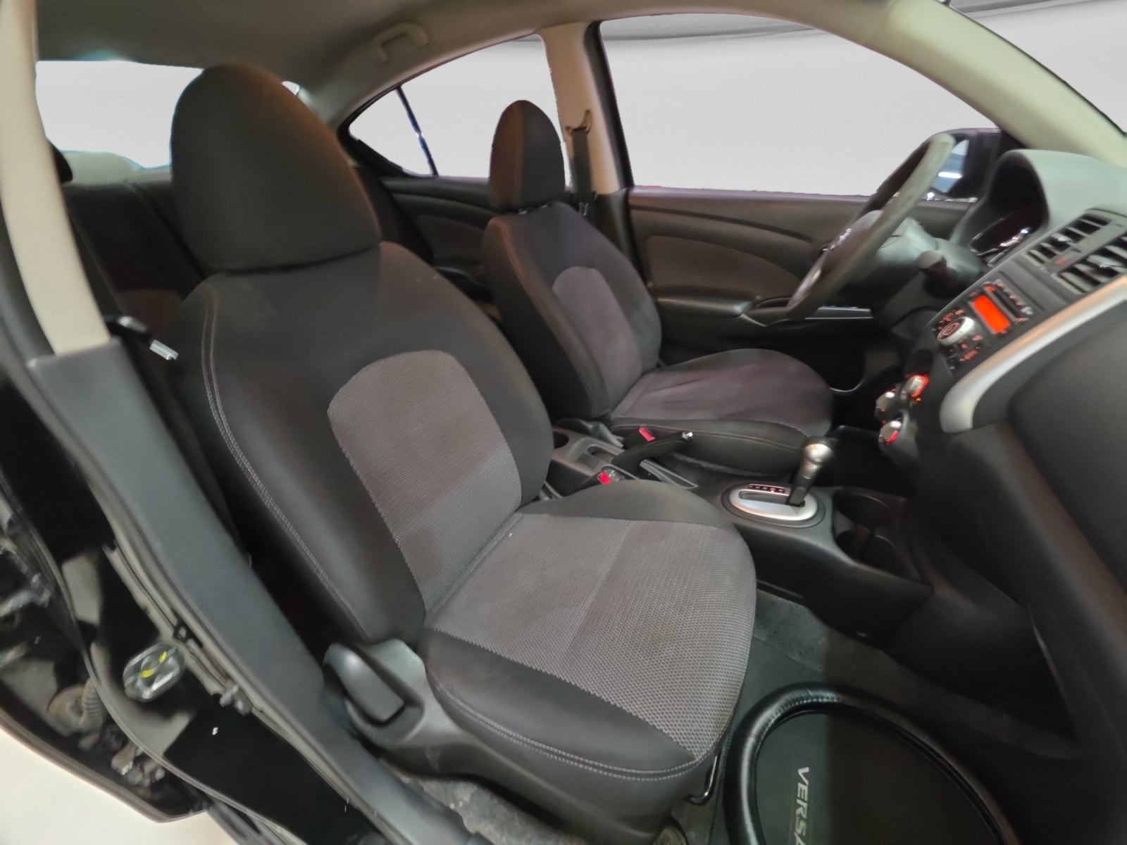 2014 Nissan VERSA ADVANCE TA AC