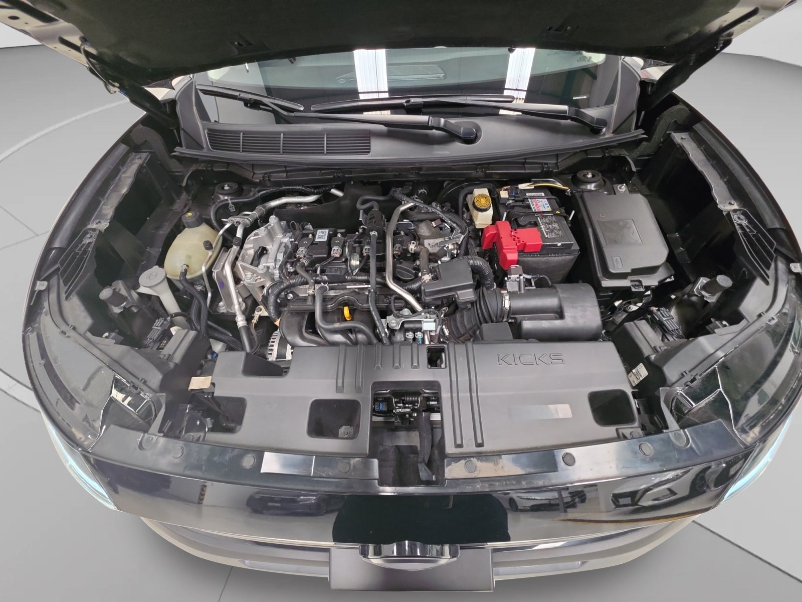 2025 Nissan KICKS PLATINUM CVT 25