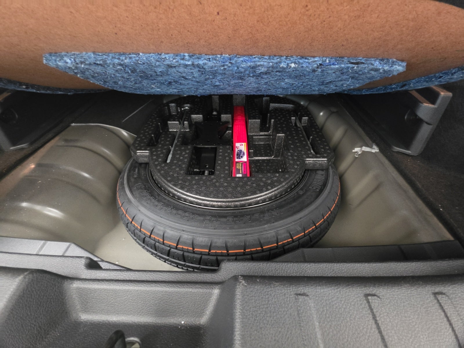 2025 Nissan KICKS PLATINUM CVT 25