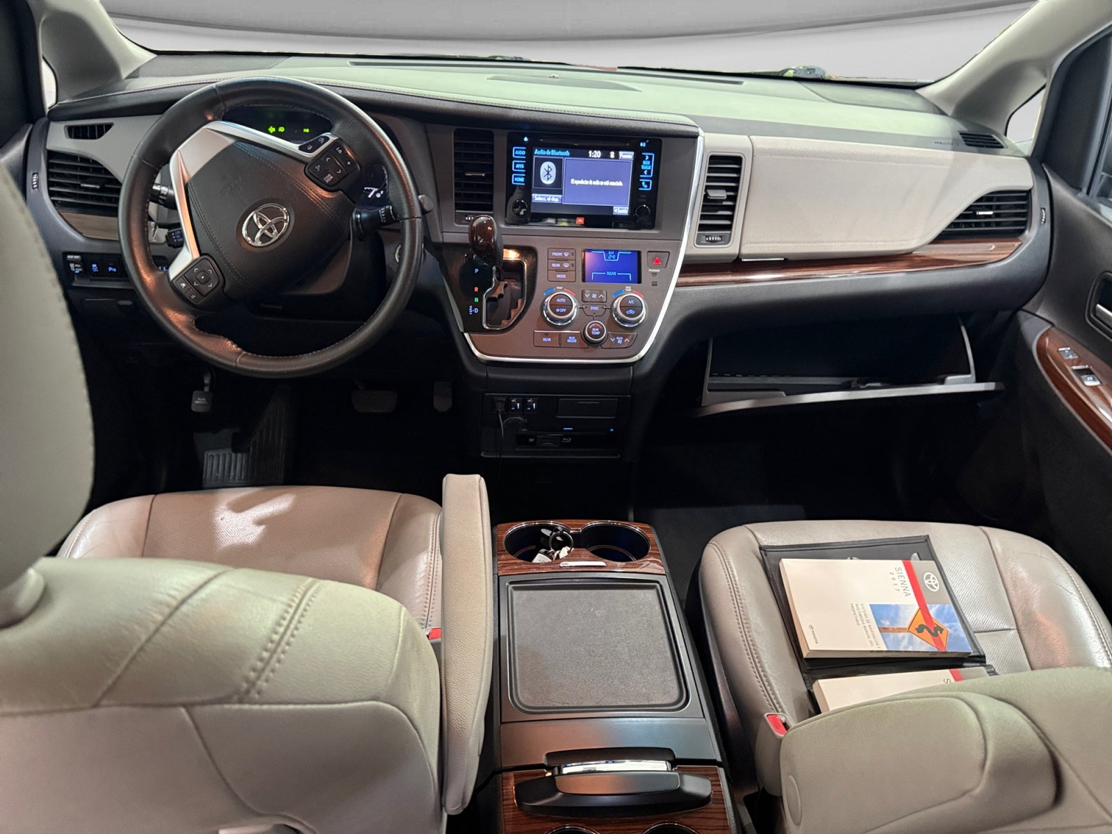 2017 Toyota SIENNA LIMITED