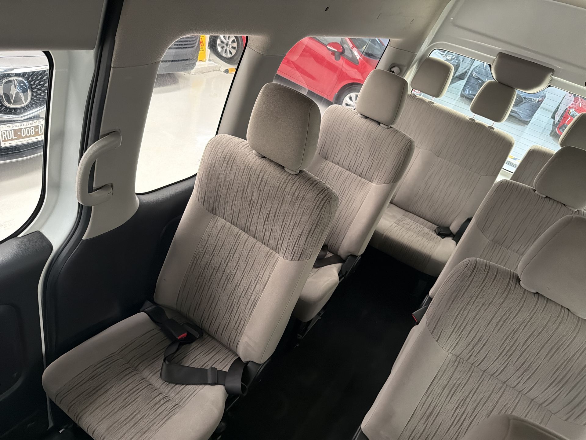 2023 Nissan URVAN 14 PASAJEROS AMPLIA AA 23