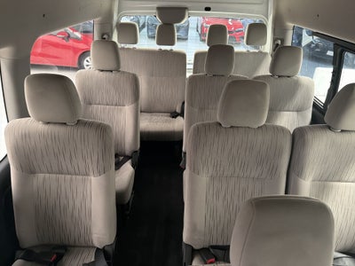 2023 Nissan URVAN 14 PASAJEROS AMPLIA AA 23