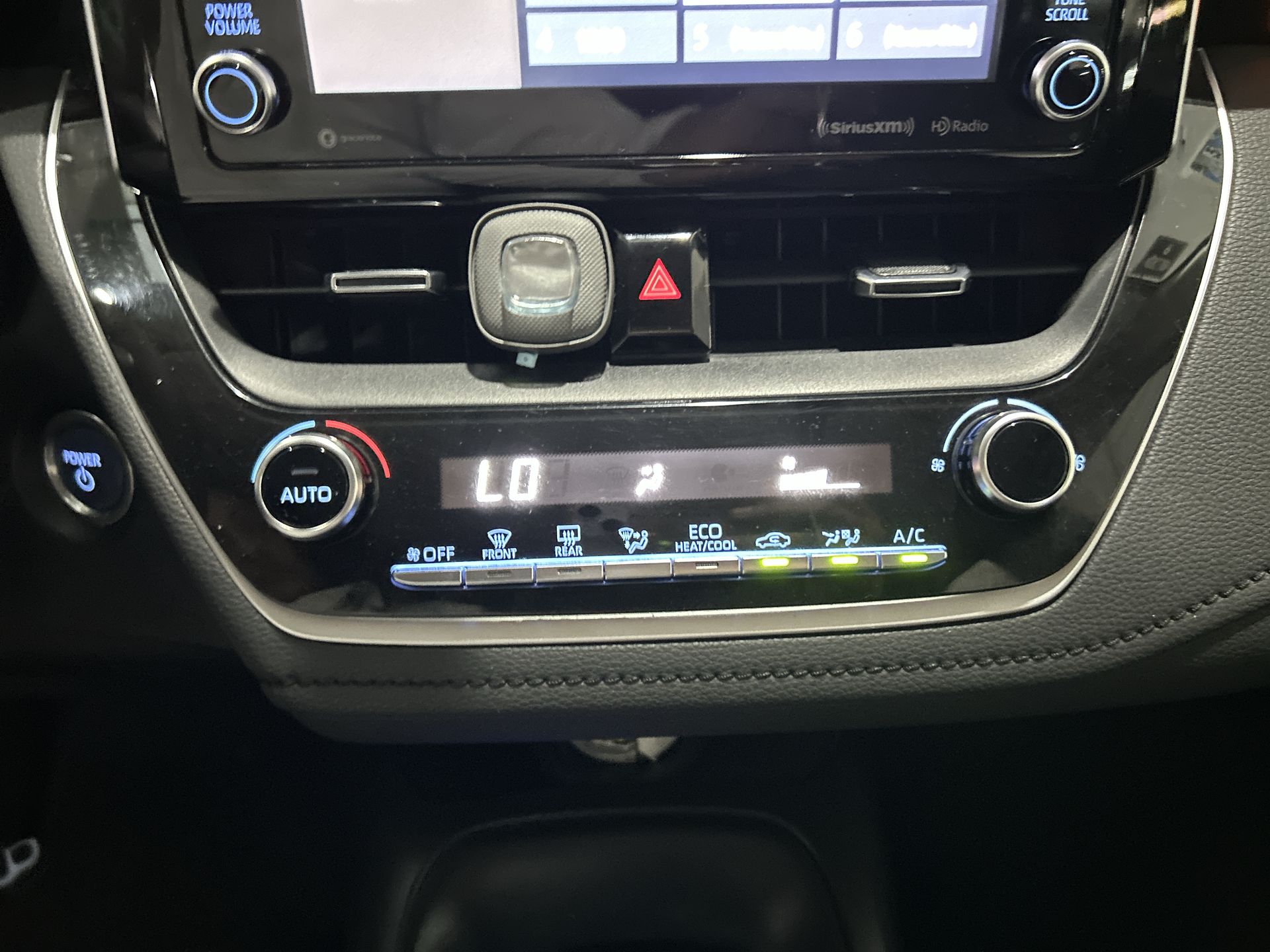 2022 Toyota COROLLA LE HV