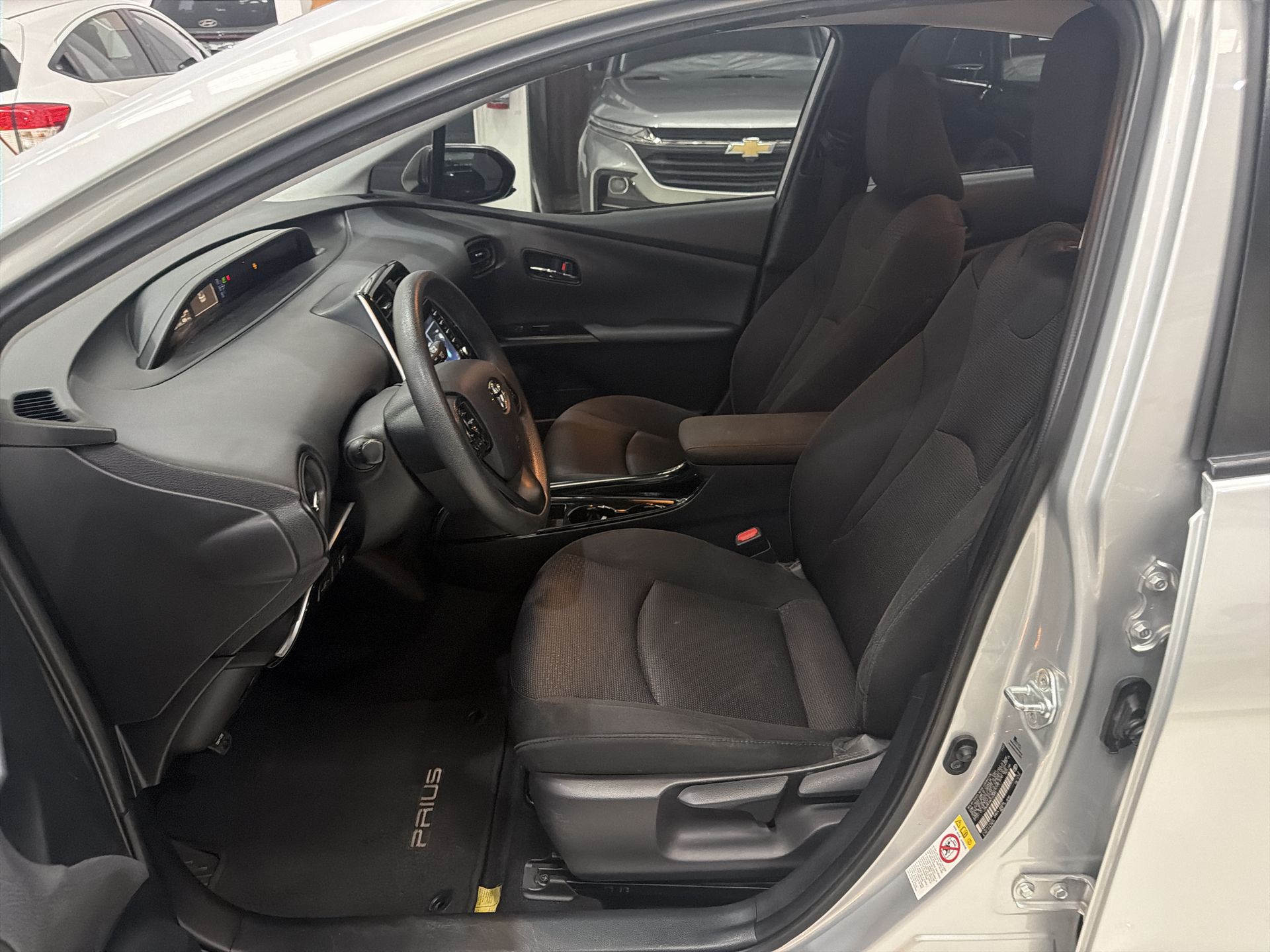 2022 Toyota PRIUS BASE BASE