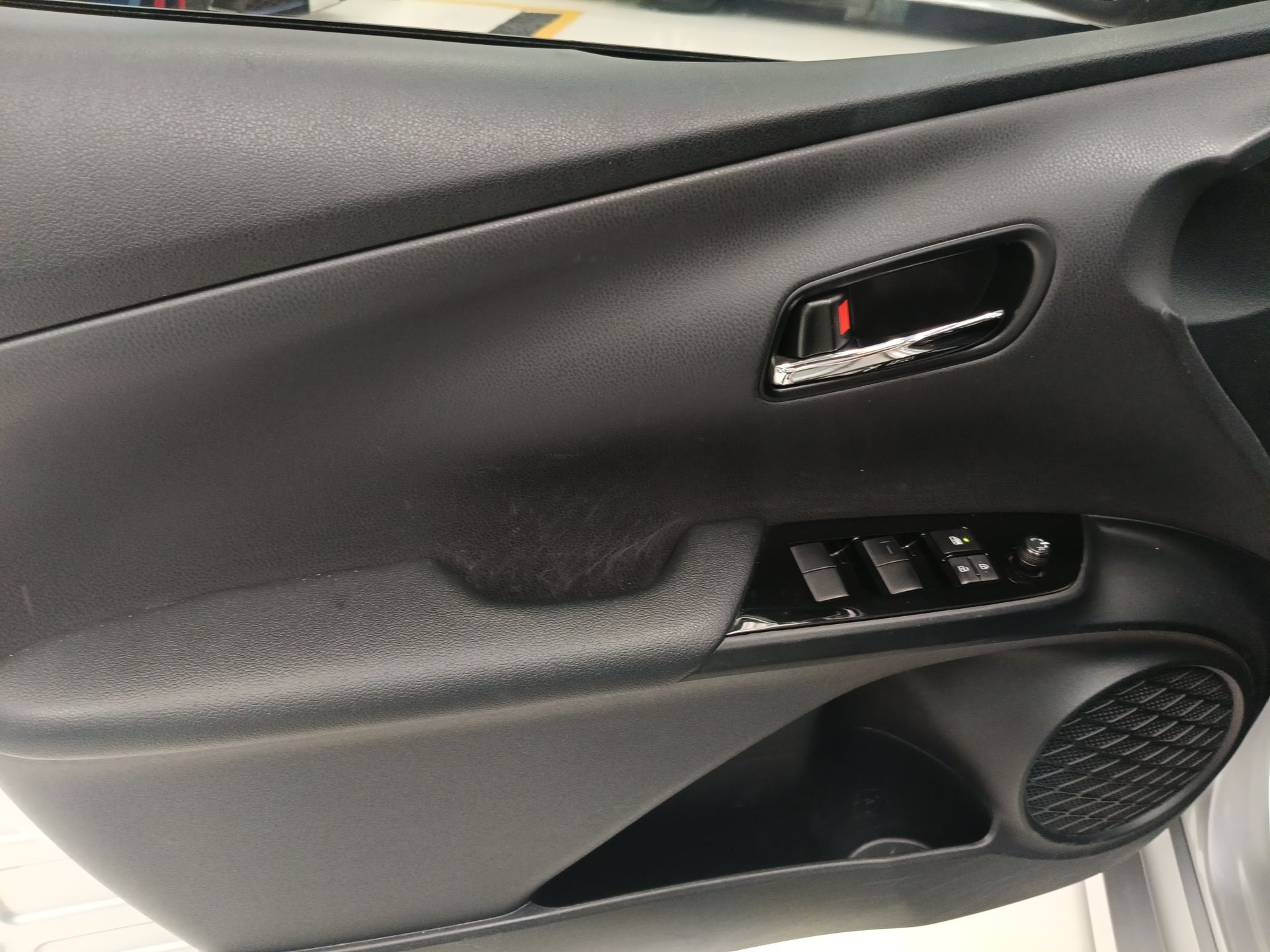 2021 Toyota PRIUS BASE BASE