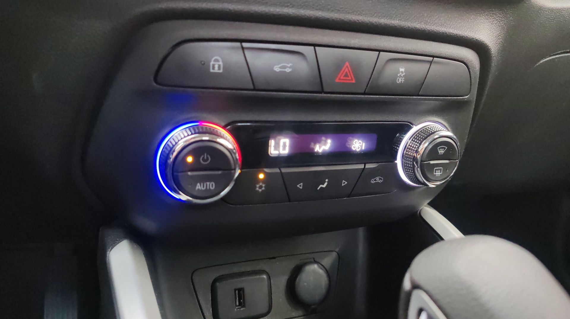 2021 Chevrolet ONIX 4 PTAS PAQ D LT LT D