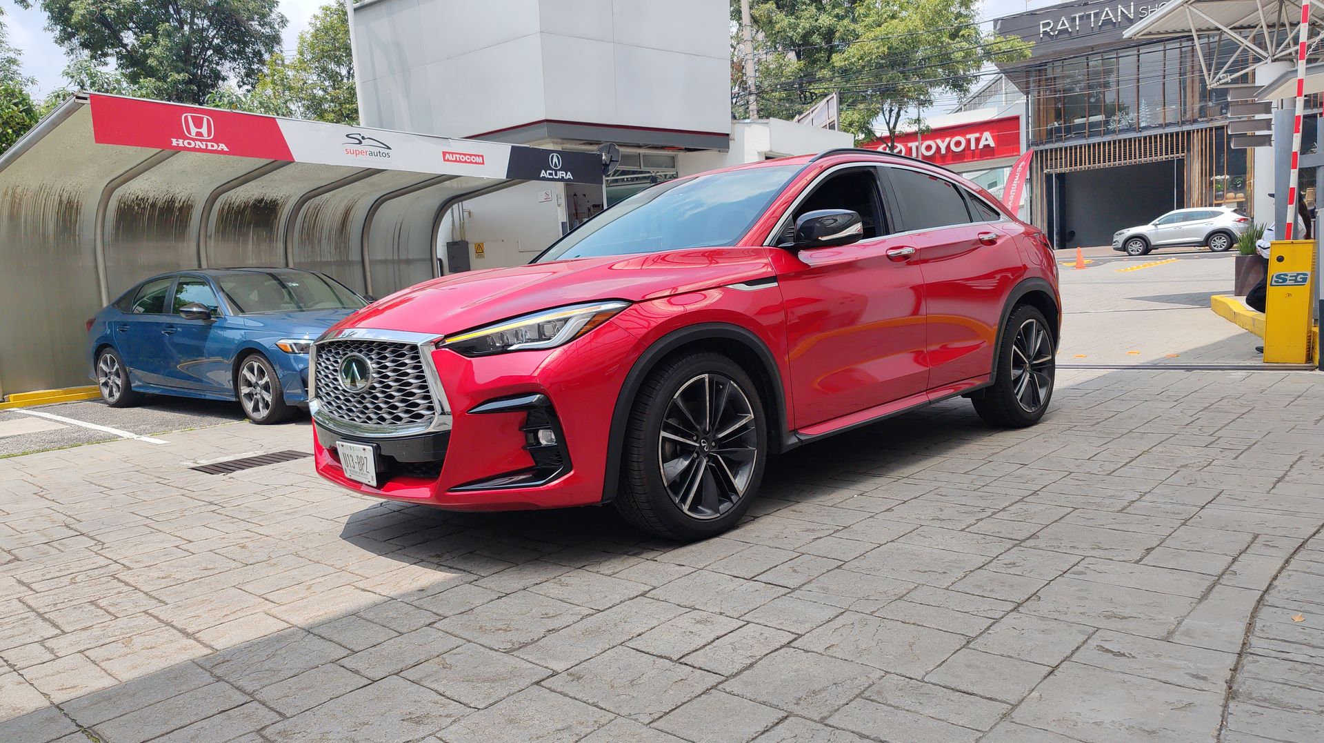 2024 Nissan INFINITI 2.0L SENSORY AWD 24