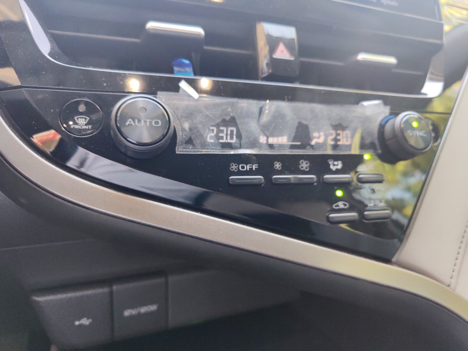 2021 Toyota CAMRY XLE HV
