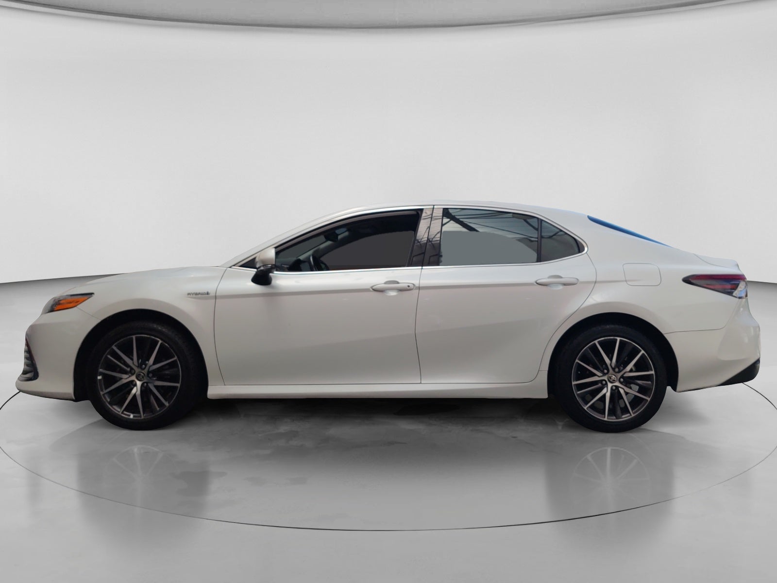 2021 Toyota CAMRY XLE HV