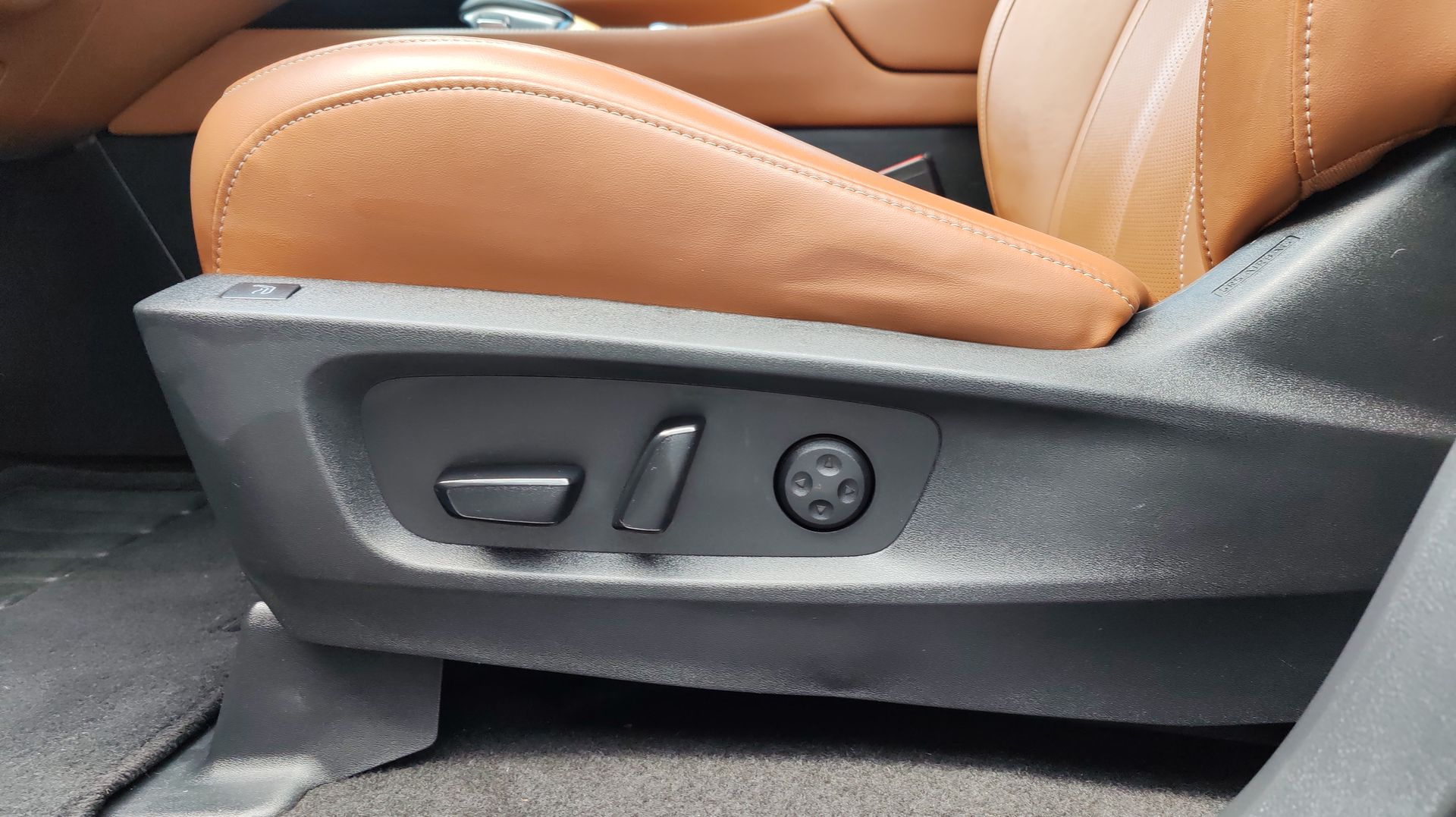 2023 Nissan INFINITI 3.5L SENSORY AWD 23