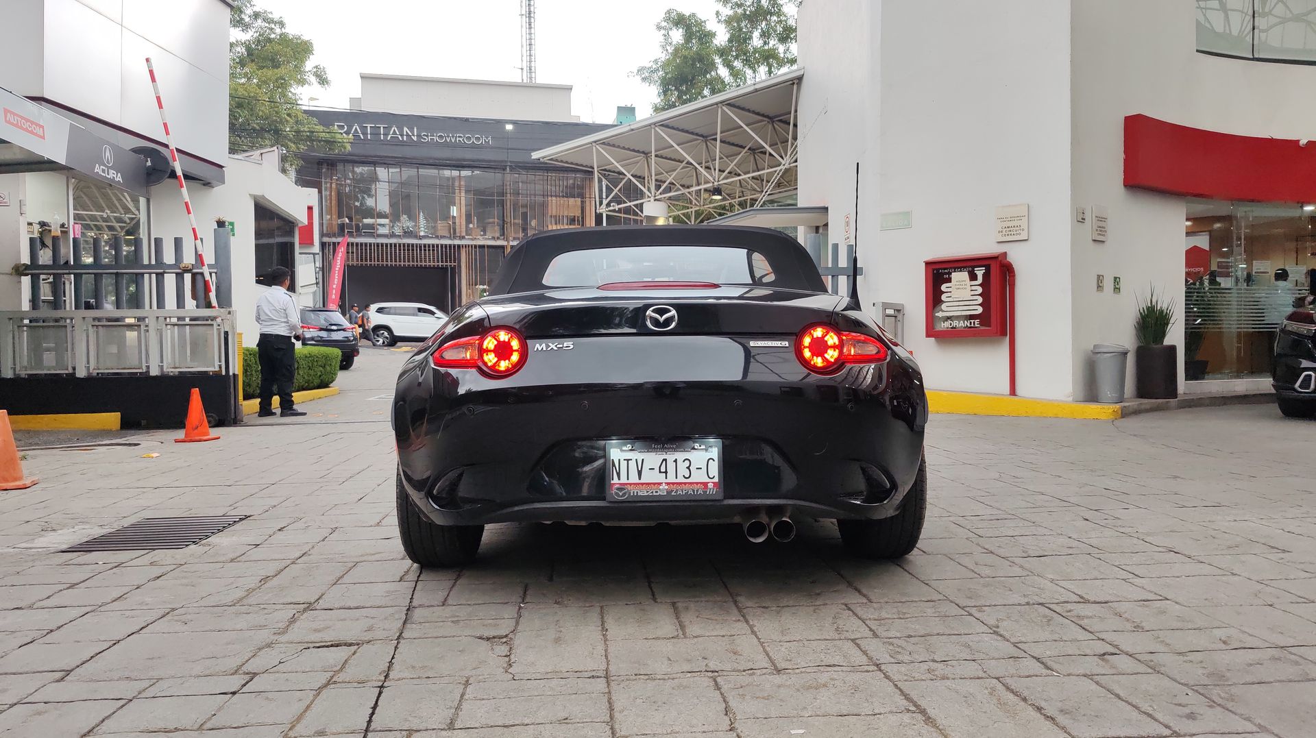 2021 Mazda Mazda MX-5 MX-5 4 GASOLINA 2P