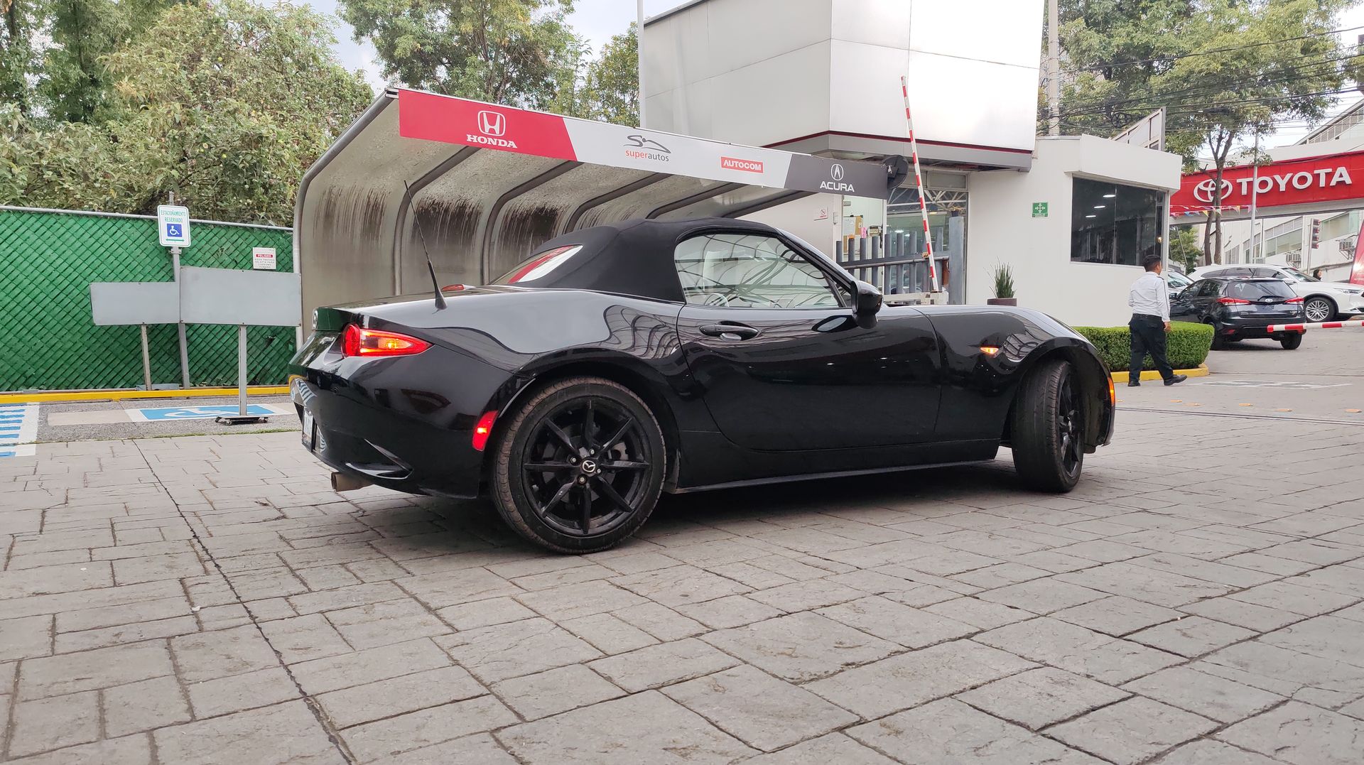 2021 Mazda Mazda MX-5 MX-5 4 GASOLINA 2P