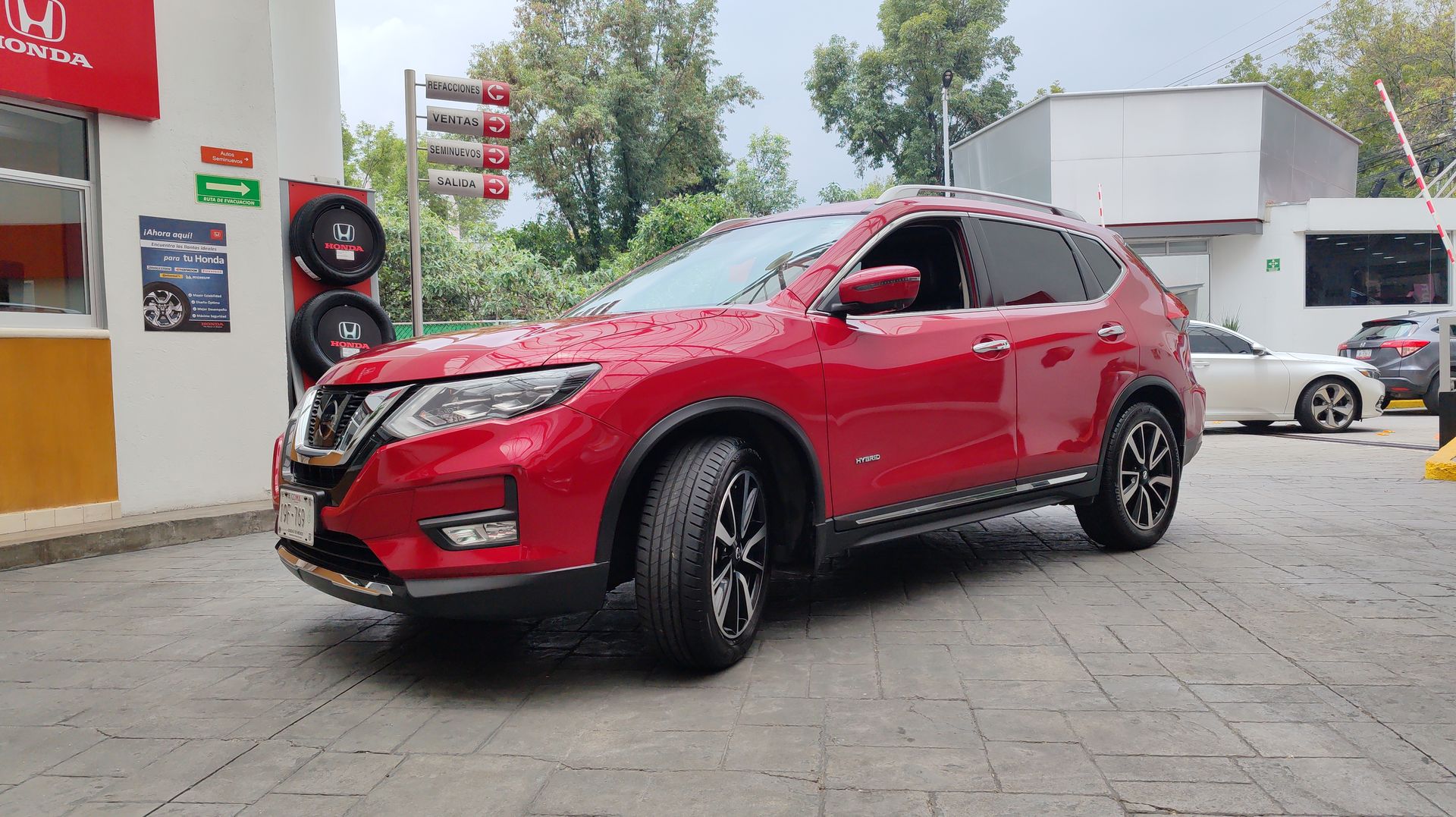 2020 Nissan X-TRAIL HYBRID CVT 2.0 LTS 4 CIL.