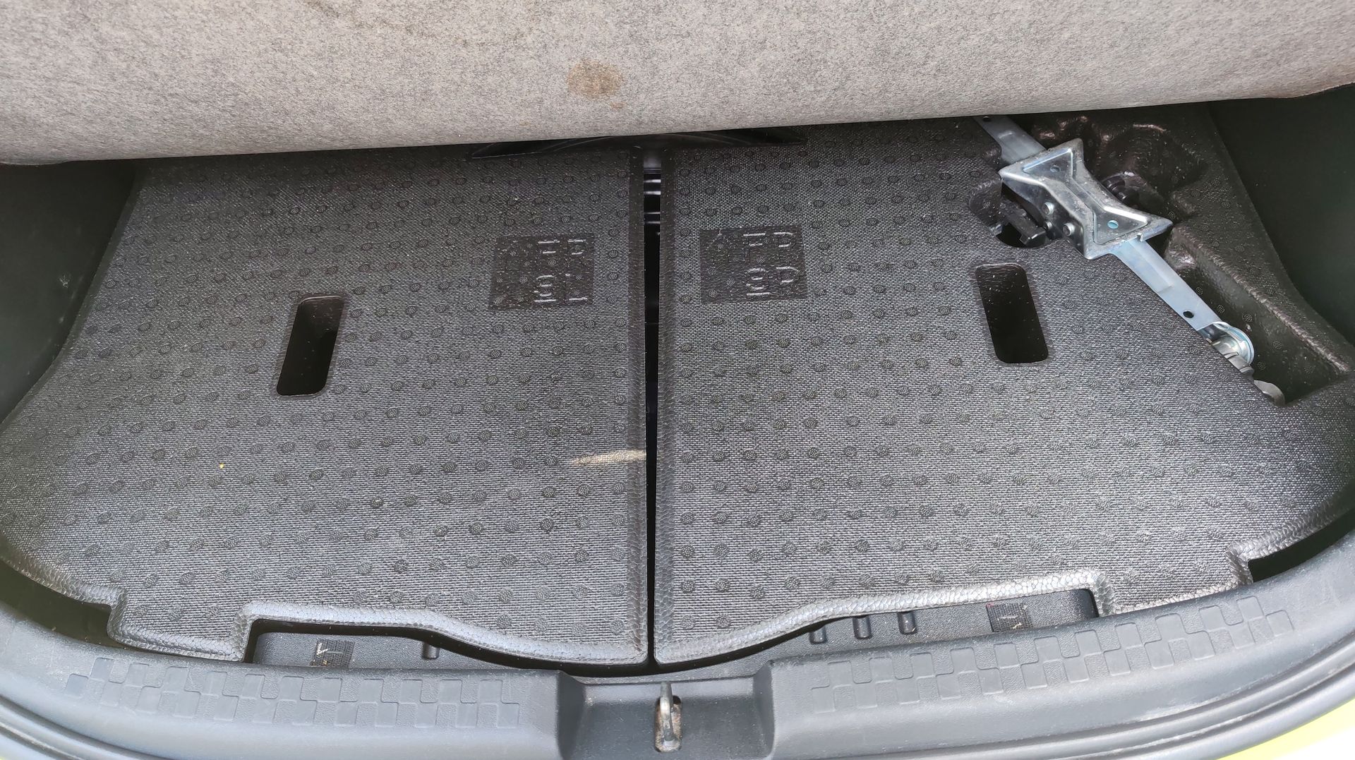 2018 Toyota PRIUS 1.5 HYBRID AUTO