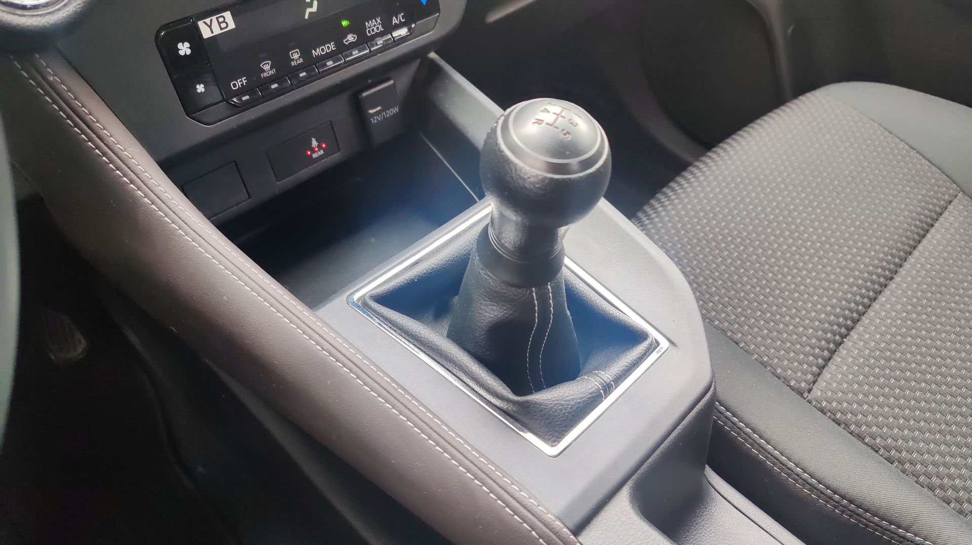 2023 Toyota YARIS YARIS 4 GASOLINA 4P