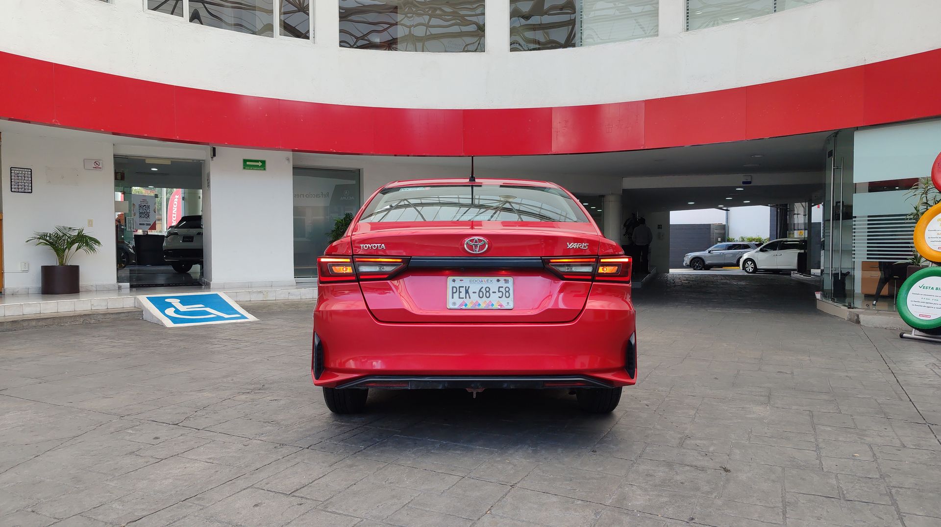 2023 Toyota YARIS YARIS 4 GASOLINA 4P