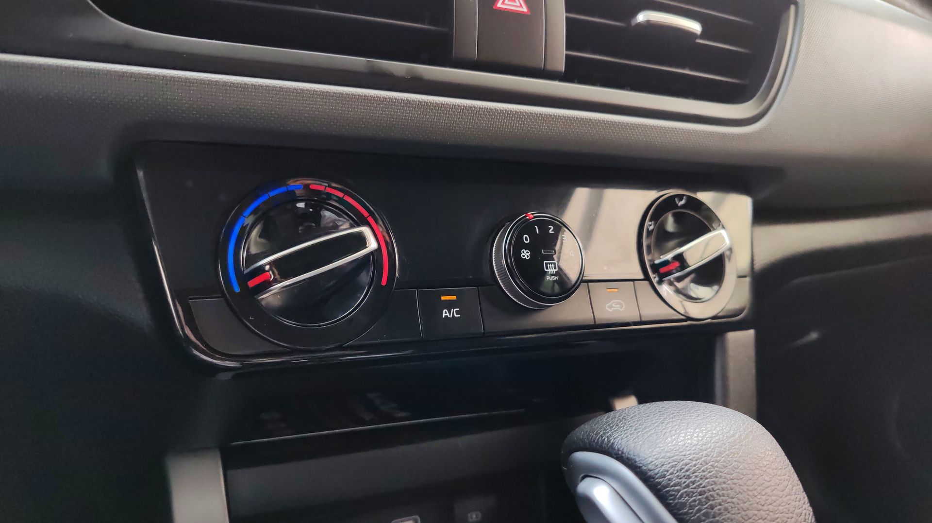 2023 Kia SELTOS EX TA