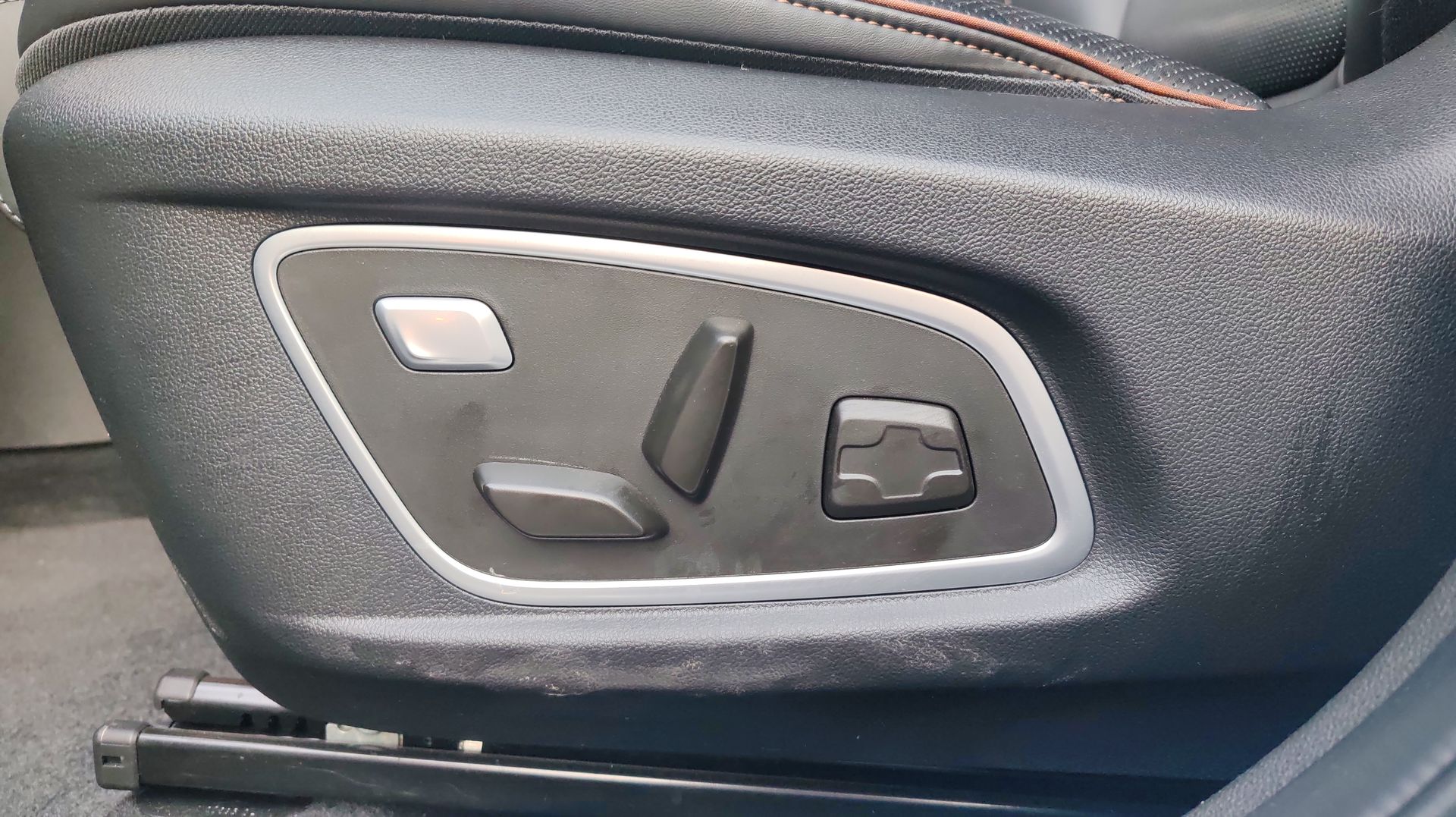 2024 RENAULT KOLEOS ICONIC