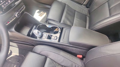 2023 Volvo XC40 ULTIMATE B4 MILD HYBRID