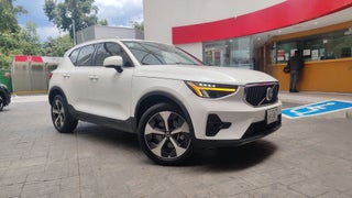 2023 Volvo XC40 ULTIMATE B4 MILD HYBRID